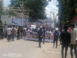 শিহাব হত্যাকাণ্ডে উত্তাল হয়ে উঠে টাঙ্গাইল শহর
