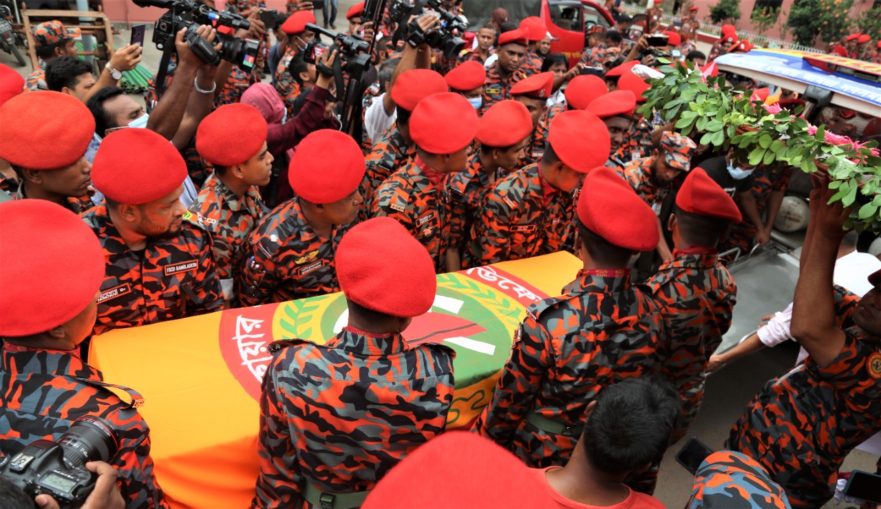 শাকিলের মরদেহবাহী অ্যাম্বুলেন্স খুলনায়