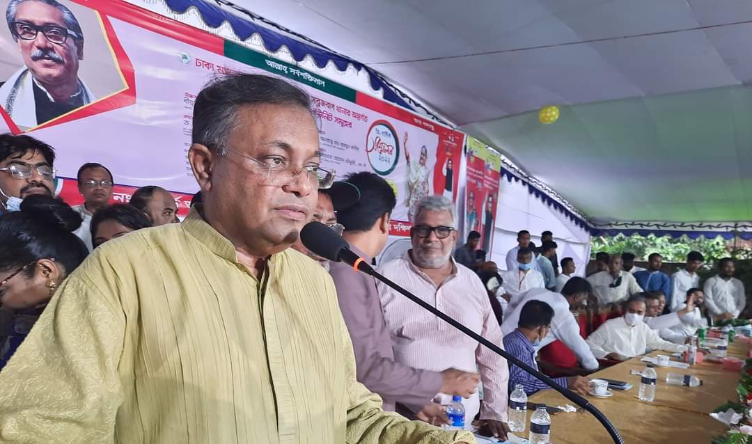 বিএনপির রাজনীতি পদ্মা নদীর মাঝখানে ডুবে গেছে : তথ্যমন্ত্রী