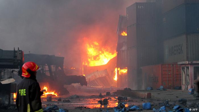 সীতাকুণ্ড ট্রাজেডি-তৃতীয়দিন : আগুন জ্বলেই চলেছে