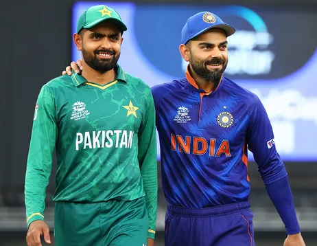 বাবরের সমর্থনের জবাব কোহলির