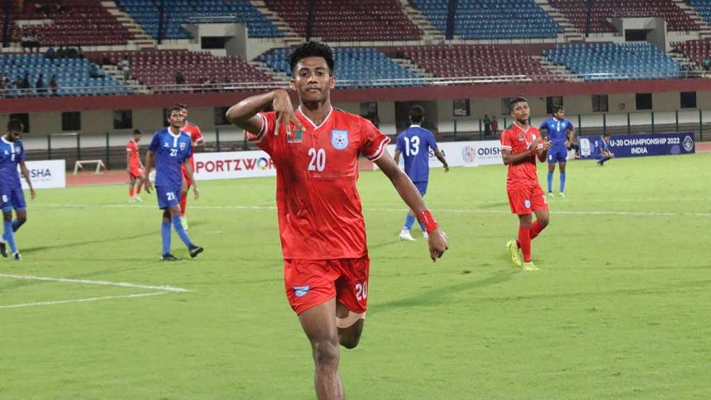মিরাজুলের হ্যাটট্রিকে মালদ্বীপকে উড়িয়ে দিল বাংলাদেশ