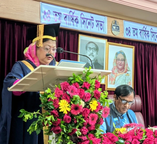 ছাত্রী হেনস্তাকারীদের আজীবন বহিষ্কার করব : চবি উপাচার্য