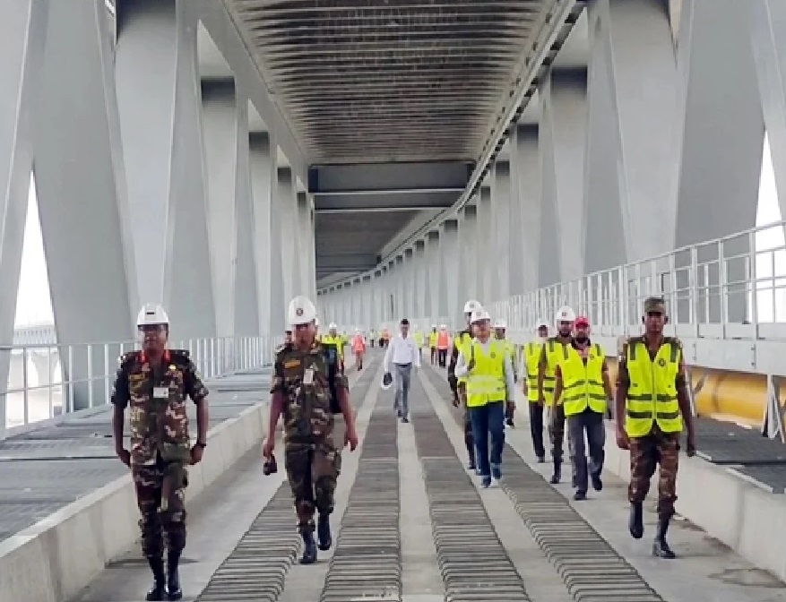 পদ্মা সেতু বন্ধ না রেখেই রেলপথের কাজ করতে চায় কর্তৃপক্ষ