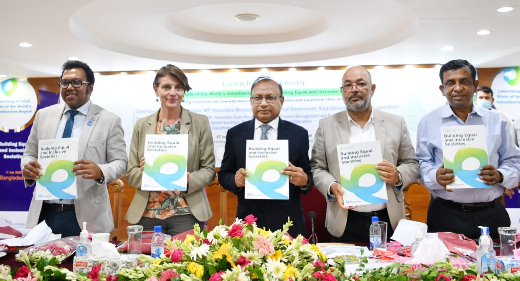 সম্মিলিত প্রচেষ্টায় ডেঙ্গু নিয়ন্ত্রণে রয়েছে : স্থানীয় সরকার মন্ত্রী