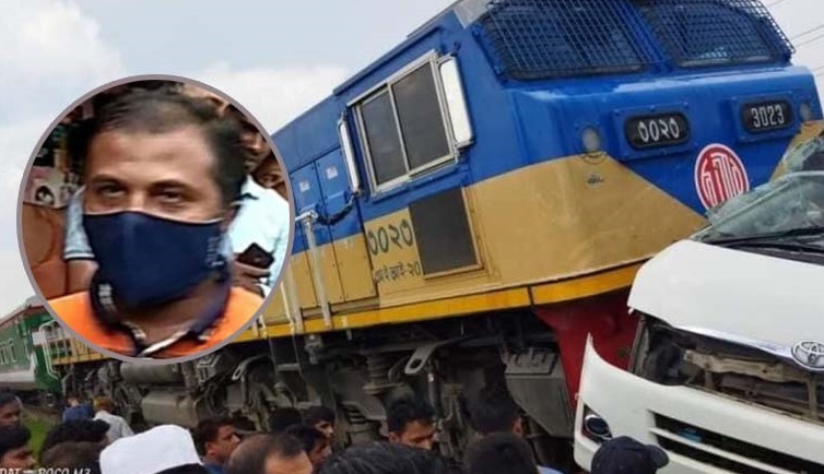 মিরসরাইয়ে ট্রেন দুর্ঘটনা : গেটম্যান সাময়িক বরখাস্ত