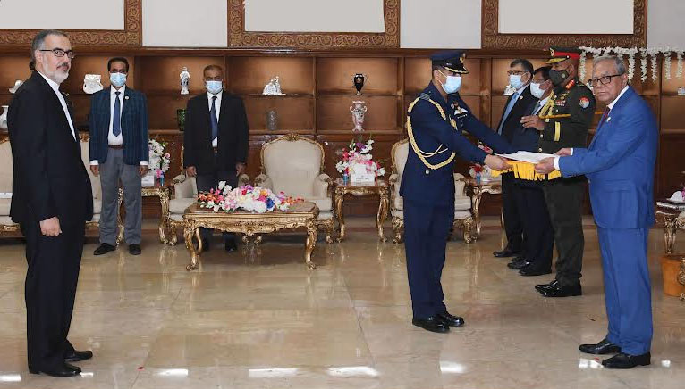 রাষ্ট্রপতির ইরান ও ব্রাজিলের রাষ্ট্রদূতের কাছ থেকে পরিচয়পত্র গ্রহণ
