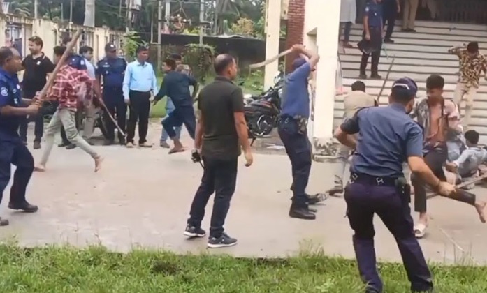 বরগুনার ঘটনা আইজিপিকে খতিয়ে দেখতে বলেছেন স্বরাষ্ট্রমন্ত্রী