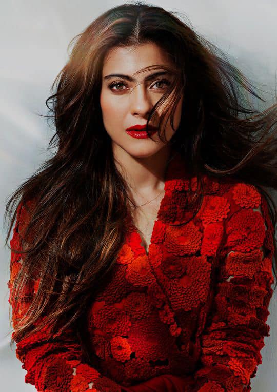 ৪৮ বসন্ত পেরিয়ে চিরযৌবনা কাজল