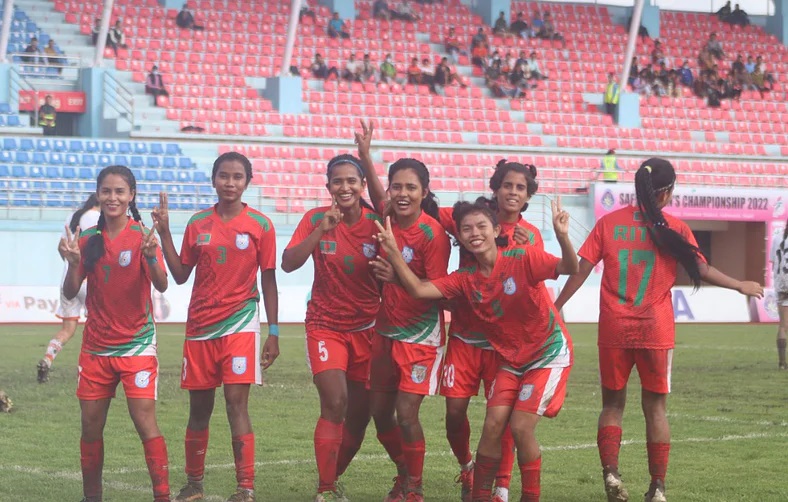 ভুটানকে ৮ গোলে হারিয়ে ফাইনালে সাবিনারা
