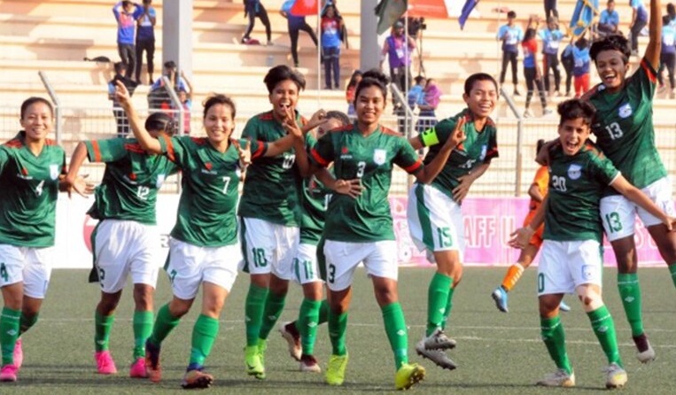 ফাইনালের স্বপ্ন নিয়ে নেপালে গেলেন সাবিনারা