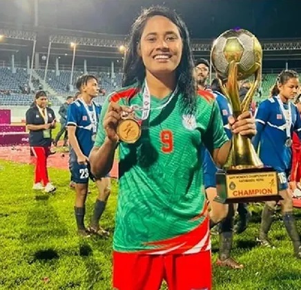 সাফজয়ীদের ব্যাগ থেকে আড়াই লাখ টাকা চুরি!