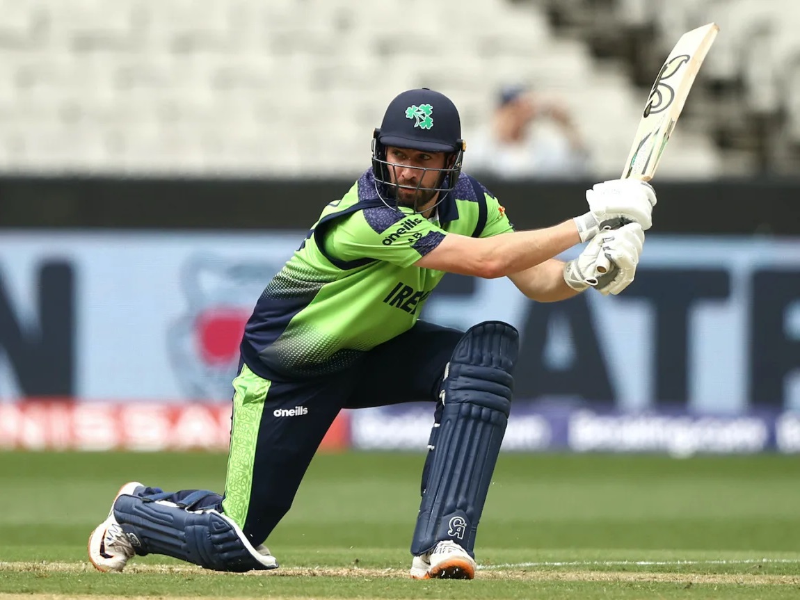 ইংল্যান্ডকে হারিয়ে অঘটন ঘটাল আয়ারল্যান্ড