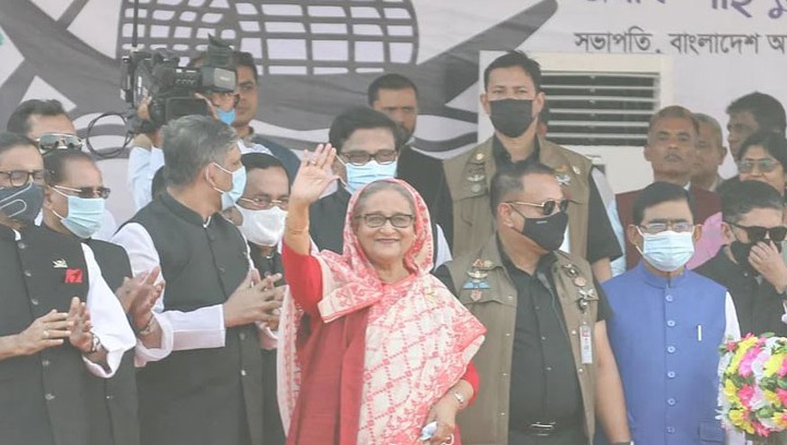 বিএনপি কিছুই দিতে পারে না, শুধু পারে মানুষের রক্ত চুষে খেতে - প্রধানমন্ত্রী