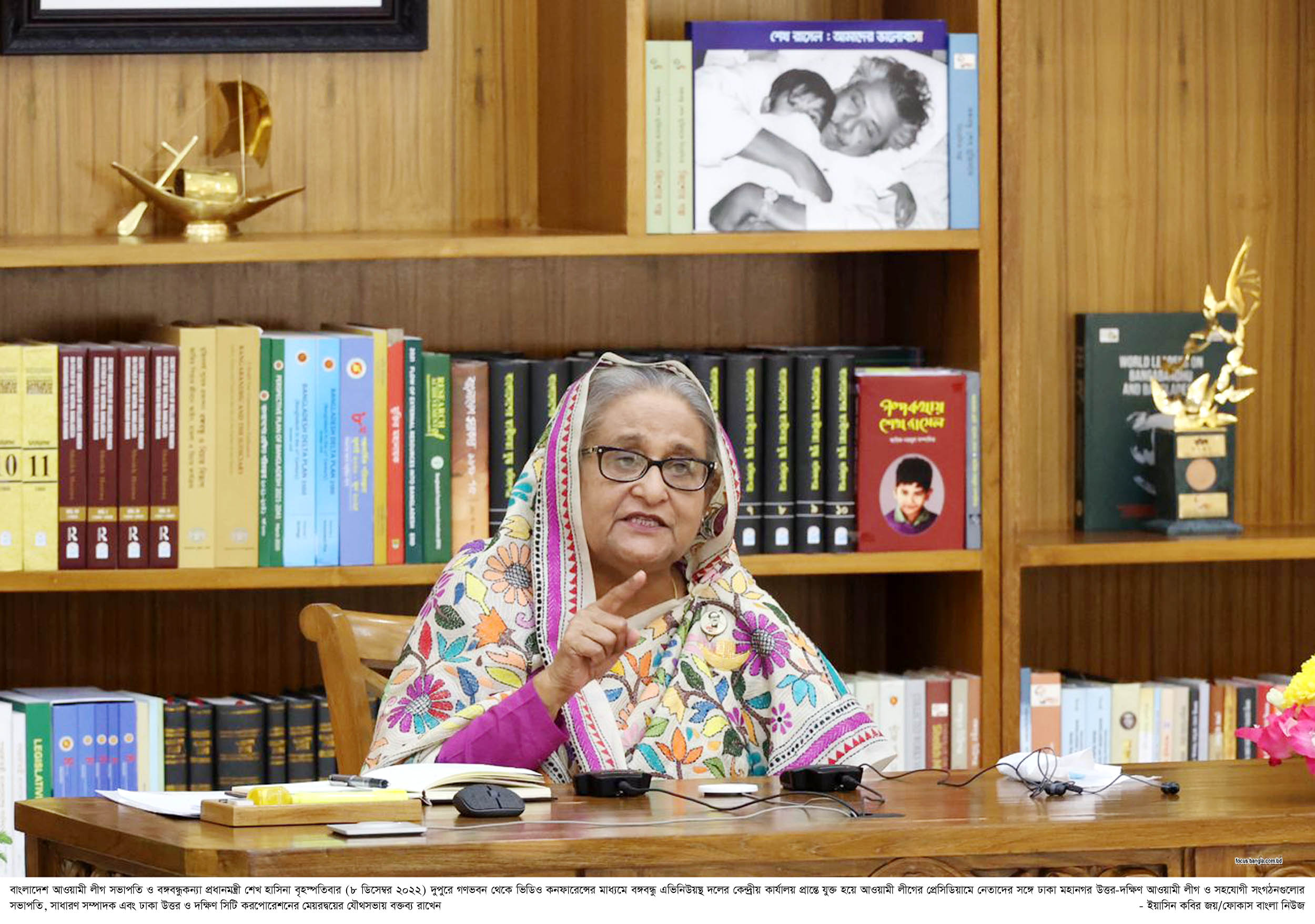 যে হাত দিয়ে মারতে আসবে, সে হাত ভেঙে দিতে হবে - প্রধানমন্ত্রী