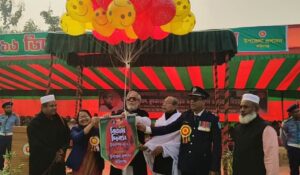 ফরিদগঞ্জে বিজয় দিবসে পতাকা উত্তোলন ও মার্চপাস্ট পরিদর্শন করেন মুহম্মদ শফিকুর রহমান এমপি