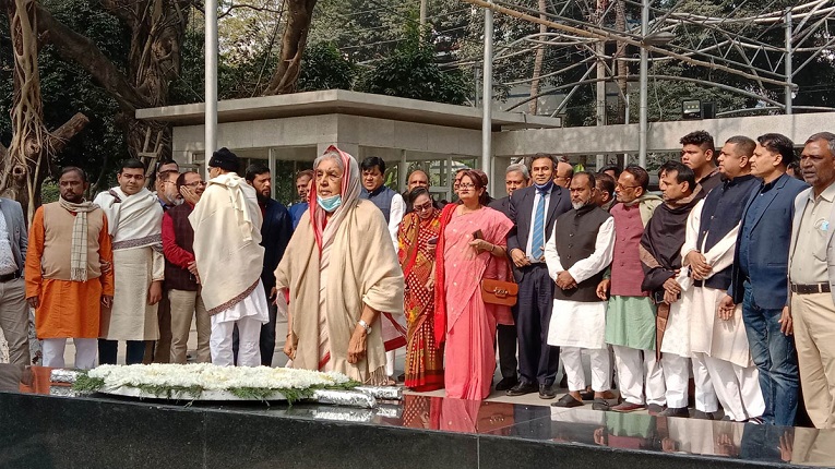 গণতন্ত্রের ধারা অব্যাহত রাখতে প্রধানমন্ত্রীর পাশে থাকব - মতিয়া চৌধুরী