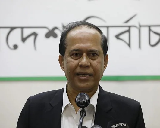 ইভিএমে ধীরগতি নিয়ে গভীর চিন্তায় ইসি