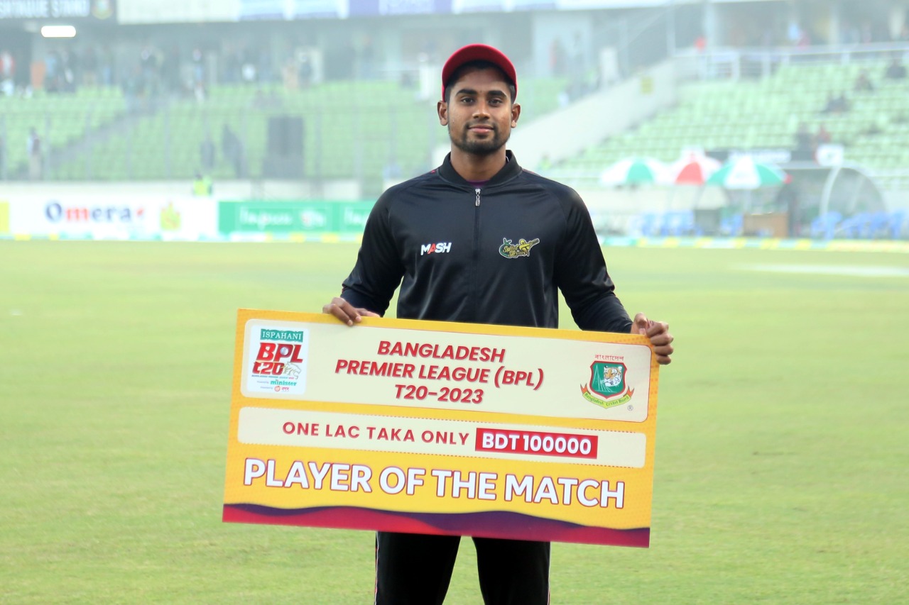 চট্টগ্রামকে উড়িয়ে দিল মাশরাফি-মুশফিকের সিলেট