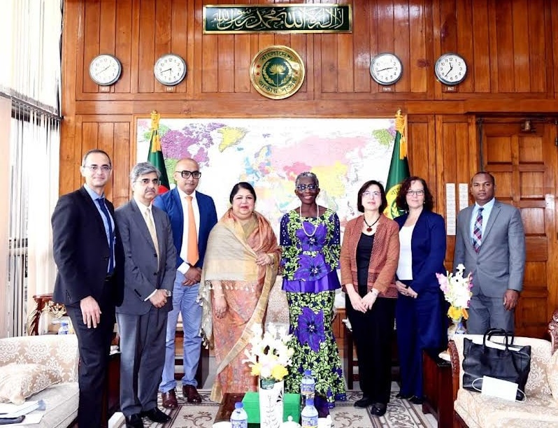 প্রধানমন্ত্রীর নিরলস প্রচেষ্টায় দেশের অর্থনীতির চাকা সচল রয়েছে - স্পিকার