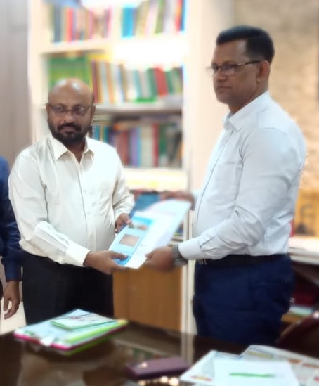জাতীয় আর্কাইভস ও গ্রন্থাগার অধিদপ্তরের মহাপরিচালকের বগুড়া জেলা রেকর্ড রুম পরিদর্শন