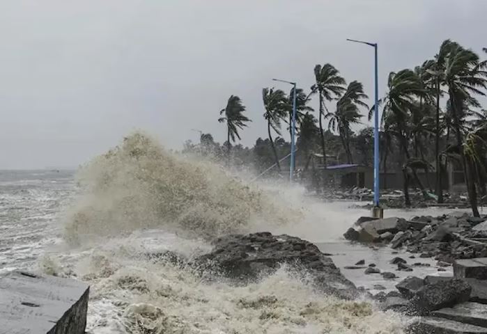 সুপার সাইক্লোনে পরিণত হতে পারে ঘূর্ণিঝড় মোচা