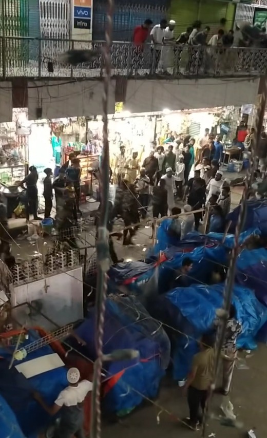 খিলগাঁও তালতলা মার্কেটে অবৈধ দোকান নিয়ে সংঘর্ষ, পরিস্থিতি নিয়ন্ত্রণে সেনাবাহিনী