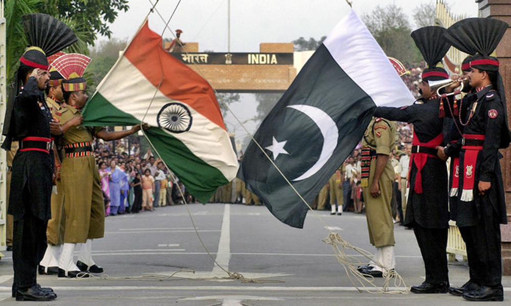 ভারতের পাঁচের বদলে পাকিস্তানের আট পদক্ষেপ