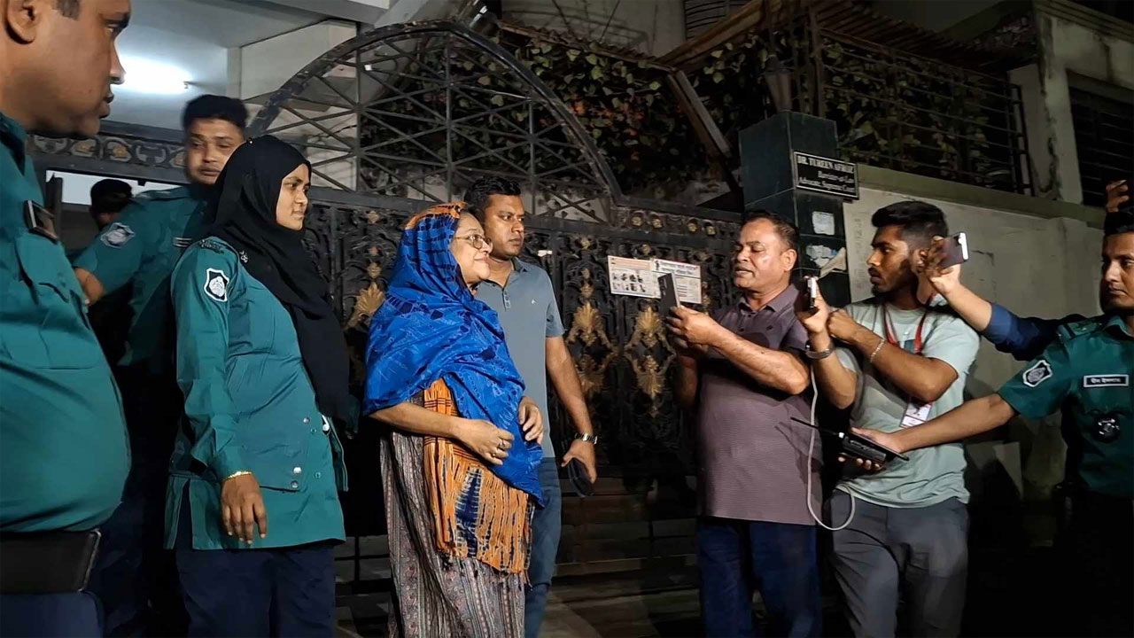 হত্যাচেষ্টা মামলায় গ্রেফতার ব্যারিস্টার তুরিন আফরোজ