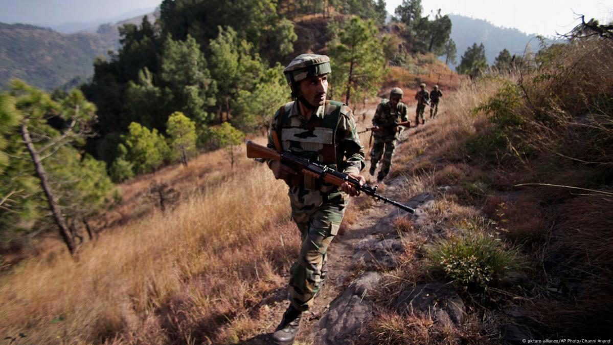 পাঁচটি ভারতীয় সেনাঘাঁটিতে হামলার অভিযোগ